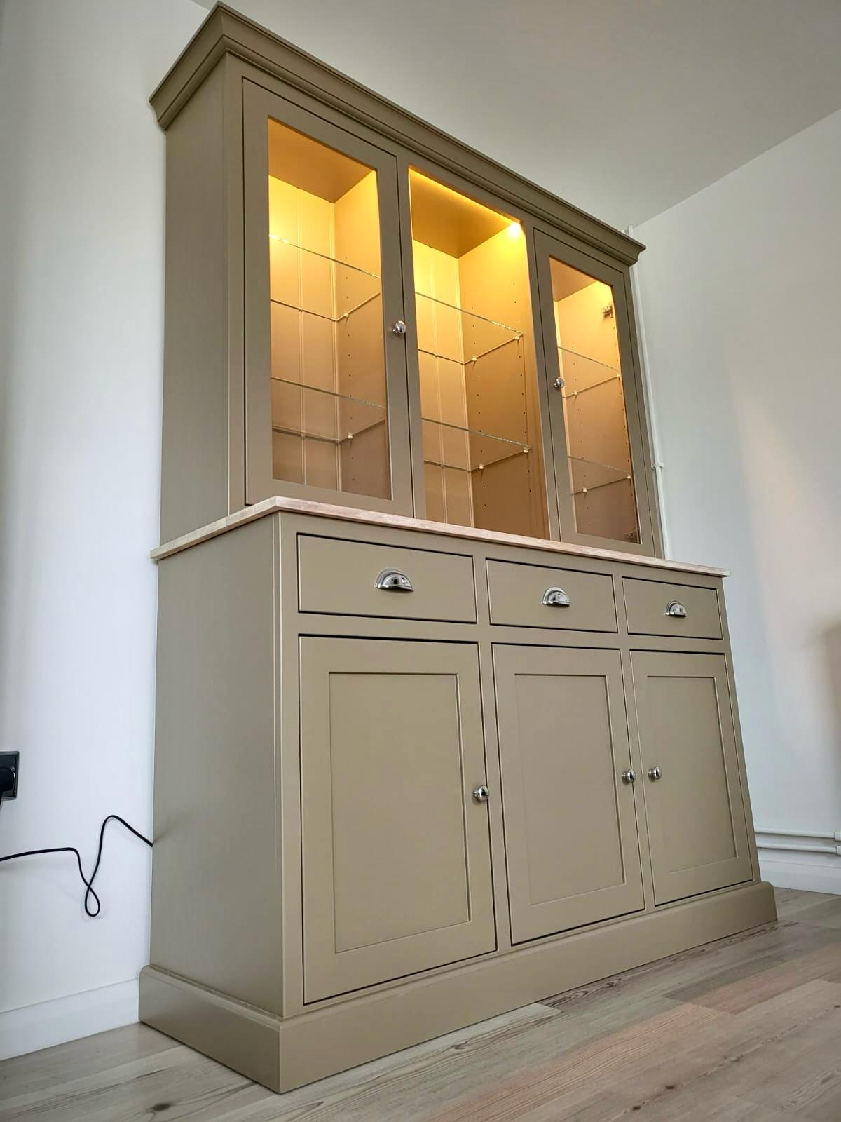 Grand Oxford Glazed Dresser - Image 5