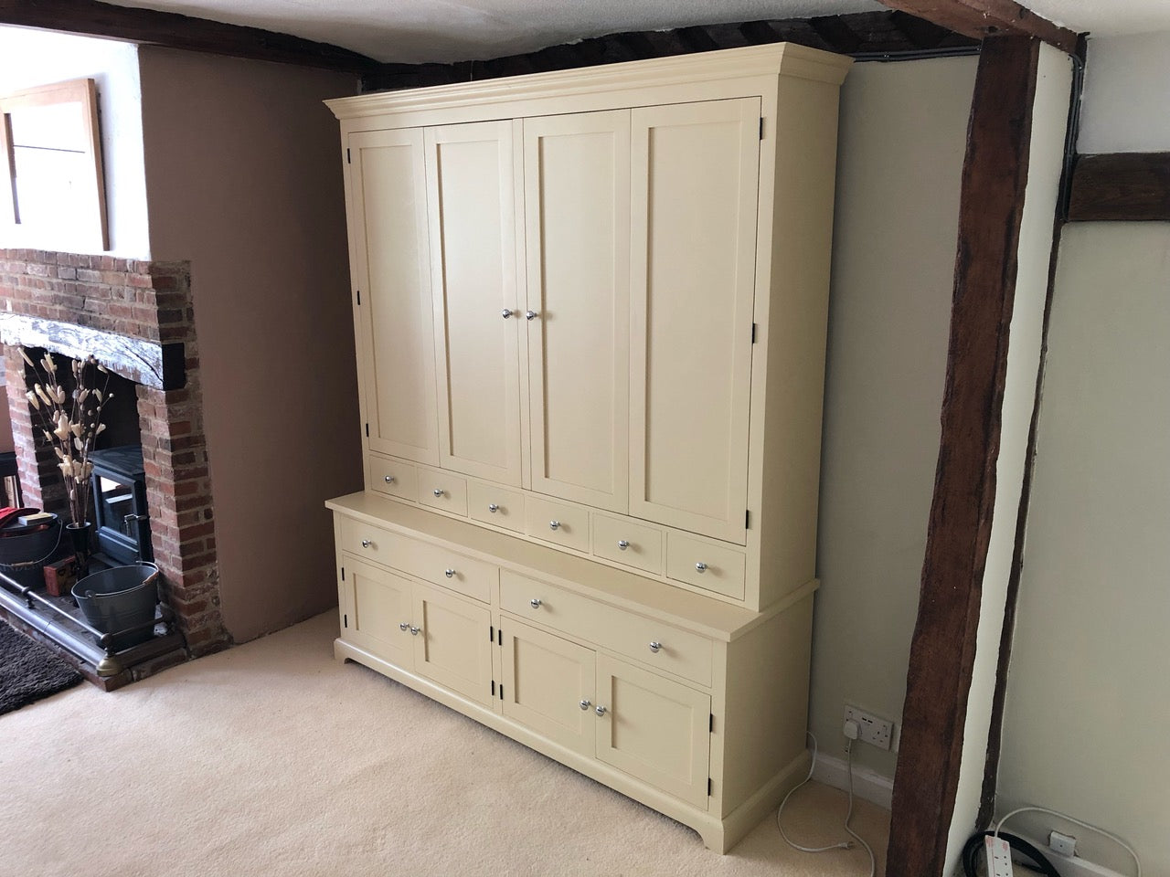 Shaker TV & Media Dresser - Image 2