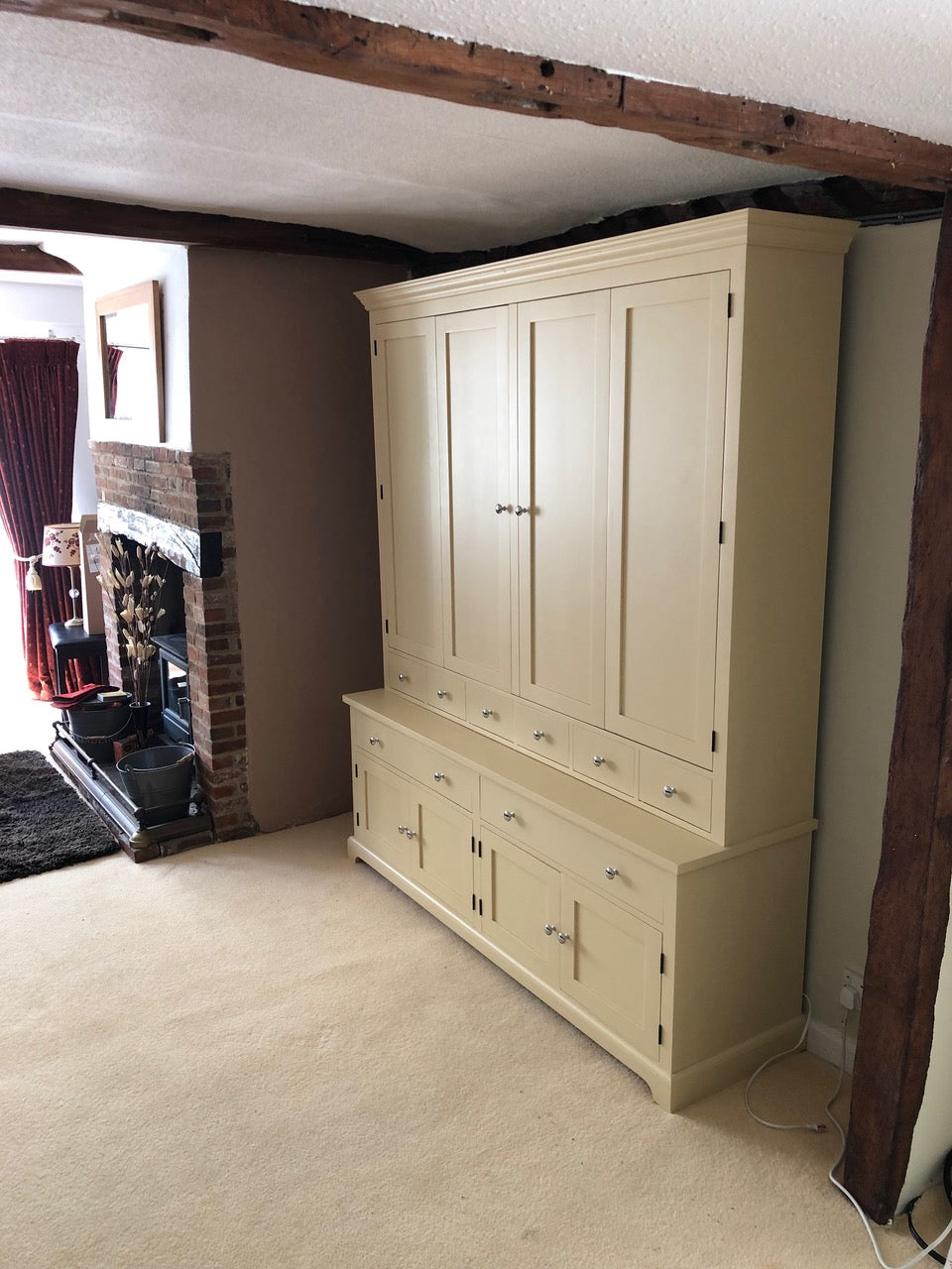 Shaker TV & Media Dresser - Image 3