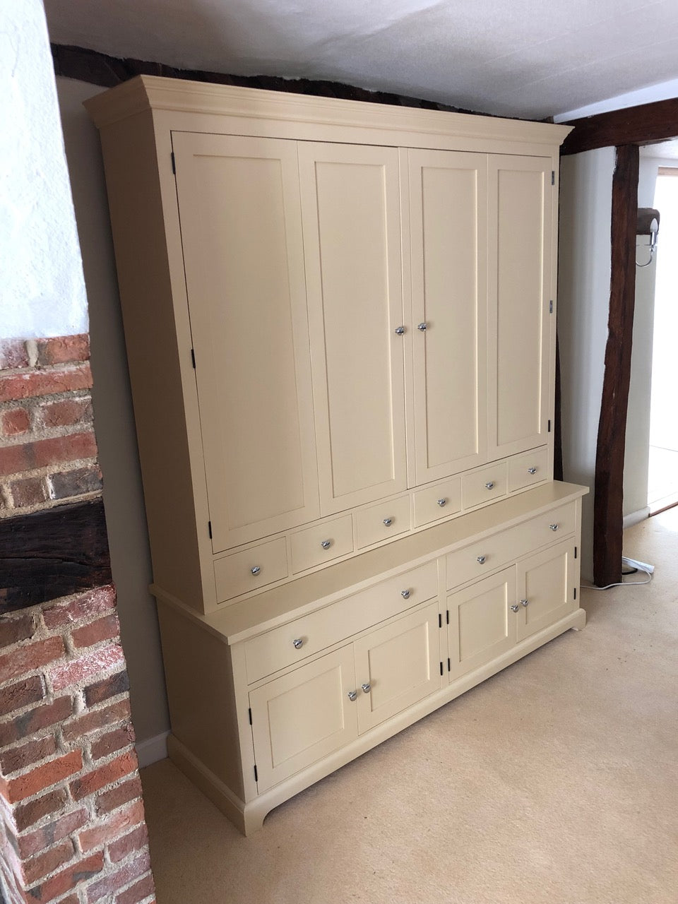 Shaker TV & Media Dresser - Image 5